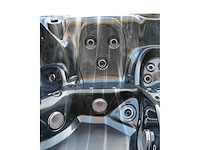 Mawialux 5-persoons buitenspa met balboa en wifi (bomvol opties en 83 massage jets) - keuze uit 3 kuip kleuren - afbeelding 74 van  145