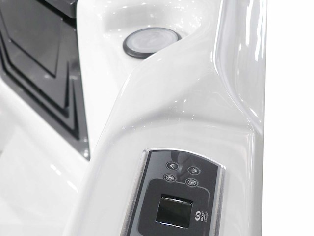 Mawialux 5-persoons buitenspa met bluetooth - witte binnenkuip - afbeelding 4 van  7