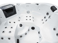 Mawialux 5-persoons buitenspa met bluetooth - witte binnenkuip - afbeelding 10 van  12