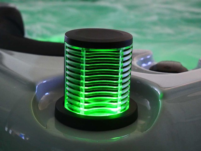 Mawialux 6-persoons buitenspa met balboa en wifi (bomvol opties en 117 massage jets) - afbeelding 14 van  123