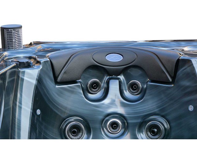 Mawialux 6-persoons buitenspa met balboa en wifi (bomvol opties en 117 massage jets) - afbeelding 33 van  123