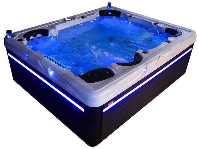 Mawialux 6-persoons buitenspa met balboa en wifi (bomvol opties en 117 massage jets) - afbeelding 103 van  123