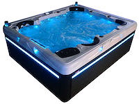 Mawialux 6-persoons buitenspa met balboa en wifi (bomvol opties en 117 massage jets) - afbeelding 106 van  123