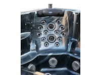 Mawialux 6-persoons buitenspa met balboa en wifi (bomvol opties en 117 massage jets) - afbeelding 102 van  123