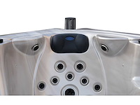 Mawialux 6-persoons buitenspa met balboa en wifi (bomvol opties en 121 massage jets) - keuze uit 3 kuip kleuren - afbeelding 40 van  131