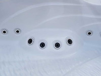 Mawialux 6-persoons buitenspa met balboa en wifi (bomvol opties en 121 massage jets) - keuze uit 3 kuip kleuren - afbeelding 47 van  81