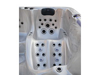 Mawialux 6-persoons buitenspa met balboa en wifi (bomvol opties en 150 massage jets) - keuze uit 3 kuip kleuren - afbeelding 71 van  144