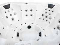 Mawialux 6-persoons buitenspa met bluetooth - witte binnenkuip - afbeelding 11 van  13