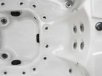 Mawialux 6-persoons buitenspa met bluetooth - witte binnenkuip - afbeelding 3 van  13
