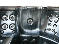 Mawialux 6-persoons buitenspa met bluetooth - zwart - afbeelding 6 van  27