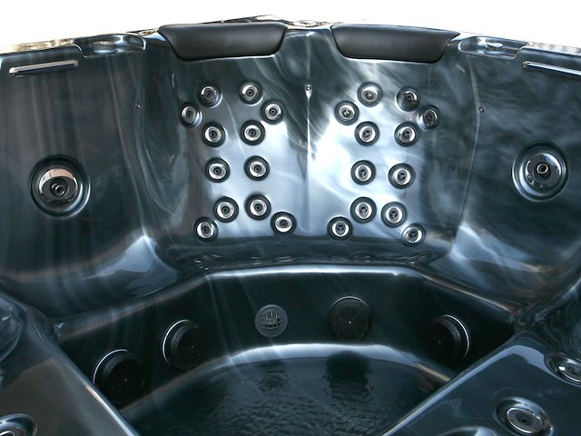 Mawialux 6-persoons buitenspa met bluetooth - zwart - afbeelding 4 van  27