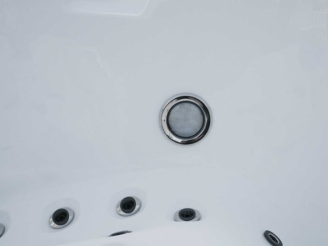 Mawialux 6-persoons buitenspa met bluetooth - afbeelding 5 van  20
