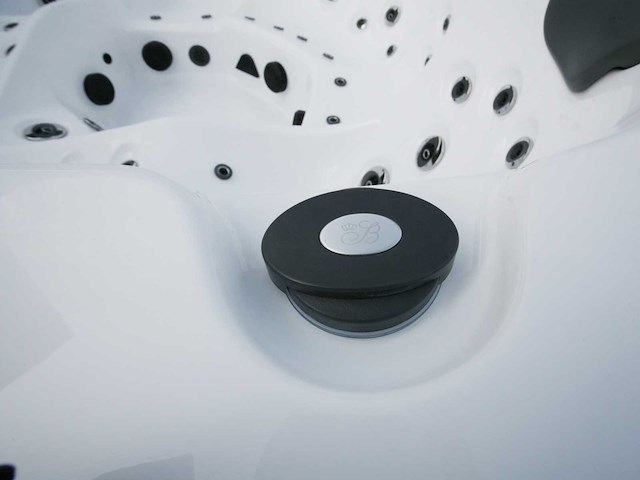 Mawialux 6-persoons buitenspa met bluetooth - afbeelding 20 van  20
