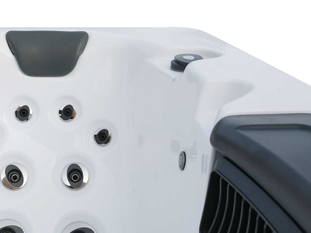Mawialux 6-persoons buitenspa met bluetooth - afbeelding 7 van  8