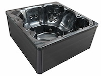 Mawialux 6-persoons plug and play buitenspa (1x 220v stekker) - zwarte binnenkuip - afbeelding 3 van  9