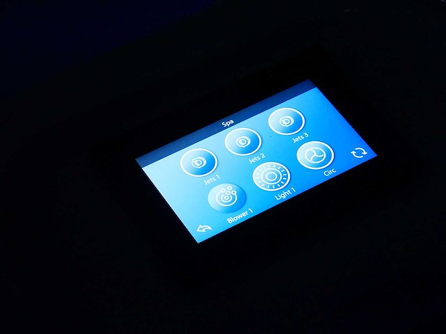 Mawialux 7-persoons buitenspa met balboa en wifi (bomvol opties en 100 massage jets) - keuze uit 3 kuip kleuren - afbeelding 55 van  157