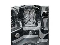 Mawialux 7-persoons buitenspa met balboa en wifi (bomvol opties en 100 massage jets) - keuze uit 3 kuip kleuren - afbeelding 79 van  157