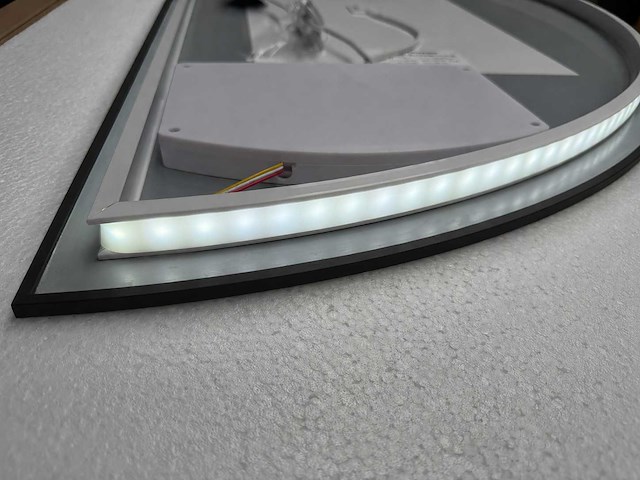 Mawialux decoratieve halve maan led spiegel in 180 of 200cm (zonder rand of mat zwart/goud rand) - afbeelding 18 van  19