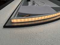 Mawialux decoratieve halve maan led spiegel in 180 of 200cm (zonder rand of mat zwart/goud rand) - afbeelding 19 van  19