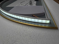 Mawialux decoratieve halve maan led spiegel in 180 of 200cm (zonder rand of mat zwart/goud rand) - afbeelding 4 van  20