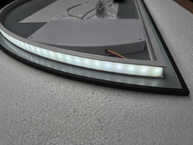 Mawialux decoratieve halve maan led spiegel in 180 of 200cm (zonder rand of mat zwart/goud rand) - afbeelding 20 van  20
