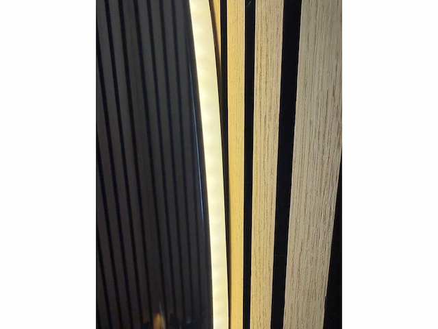 Mawialux decoratieve halve maan led spiegel in 180 of 200cm (zonder rand of mat zwart/goud rand) - afbeelding 8 van  20