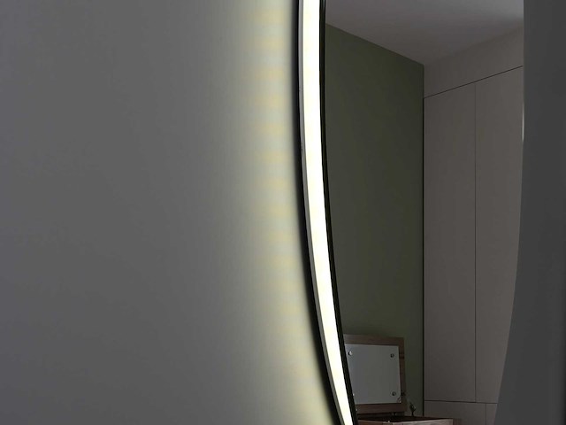 Mawialux design led spiegel (60-120cm diameter keuze) - afbeelding 9 van  11