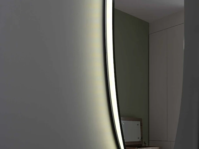 Mawialux design led spiegel (60-120cm diameter keuze) - afbeelding 11 van  13
