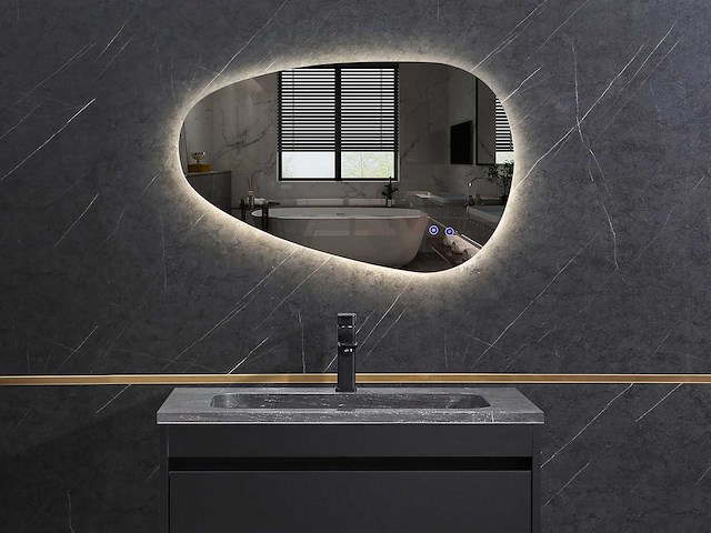 Mawialux design led spiegel 80x50cm of 90x60cm (keuze) - afbeelding 1 van  11