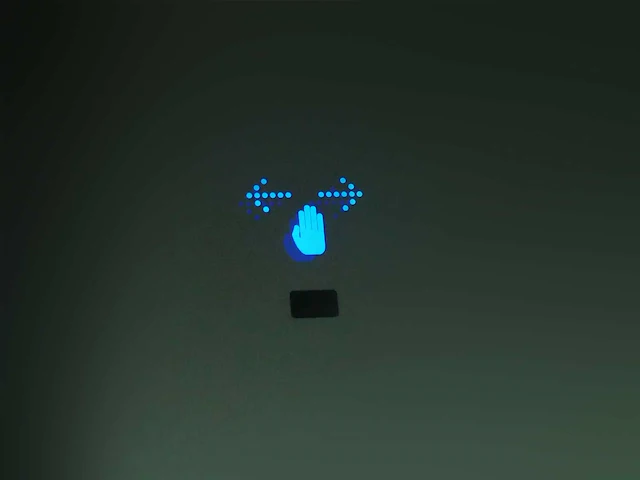 Mawialux design led spiegel met beweging sensor (140/150/160/180 cm breedte keuze) - afbeelding 10 van  11