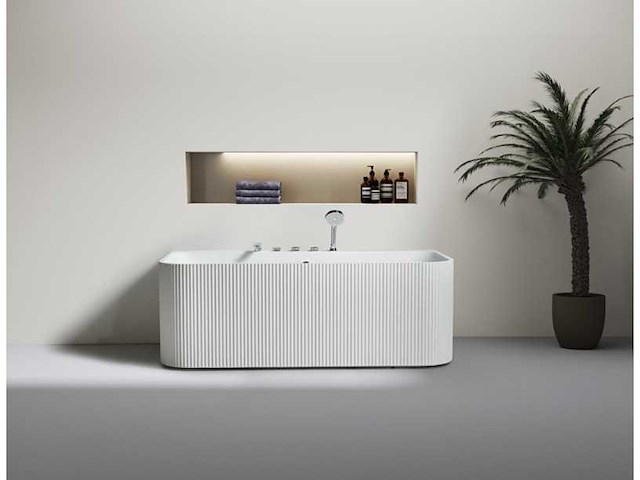 Mawialux opbouw acryl design bad met kraanwerk - keuze uit mat wit of mat zwart - afbeelding 3 van  7