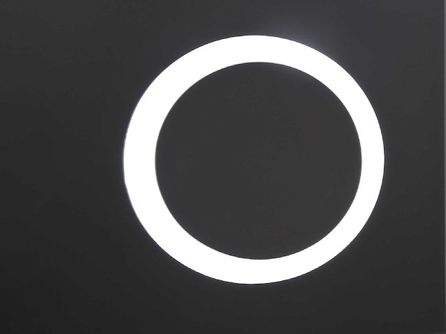 Mawialux ronde led spiegel met mat zwarte rand (keuze uit 80 of 100cm diameter) - afbeelding 3 van  5