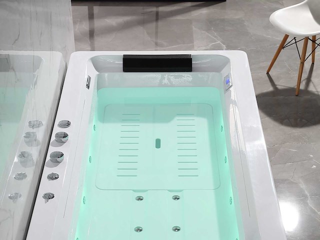 Mawialux vrijstaand massagebad met waterval - afbeelding 10 van  21