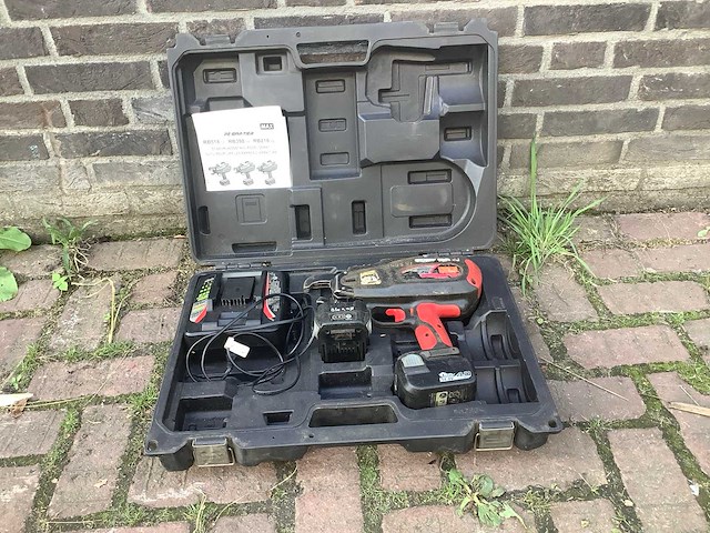 Max rebartier rb398 betonvlechtmachine - afbeelding 2 van  4