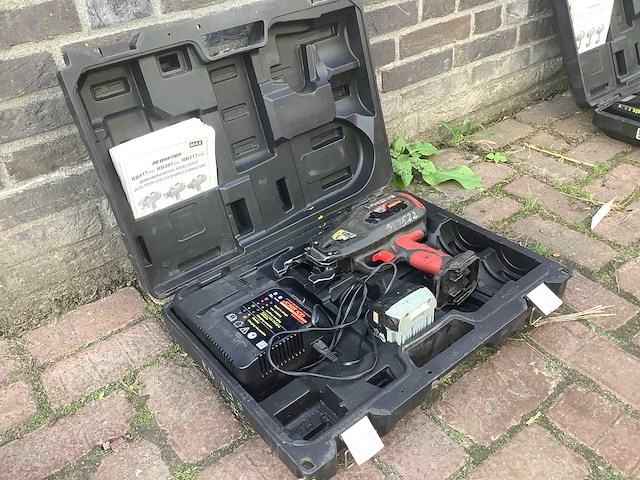 Max rebartier rb517 betonvlechtmachine - afbeelding 3 van  5