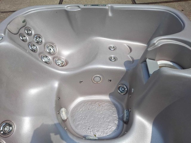 Max spa jacuzzi en buitenspa - afbeelding 5 van  32
