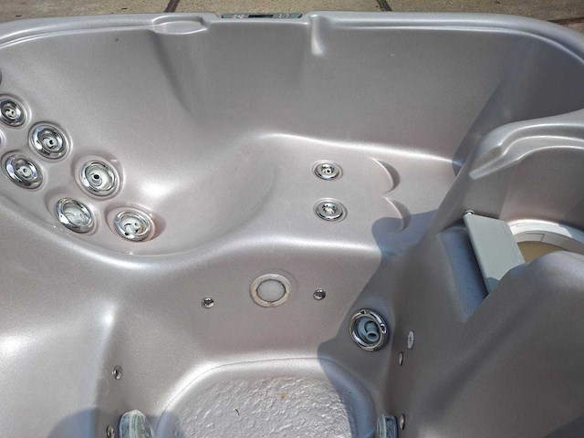 Max spa jacuzzi en buitenspa - afbeelding 7 van  32