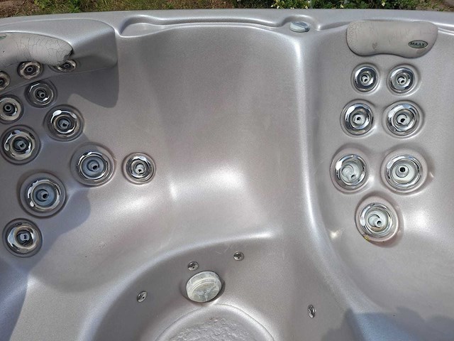 Max spa jacuzzi en buitenspa - afbeelding 11 van  32