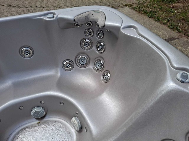 Max spa jacuzzi en buitenspa - afbeelding 14 van  32