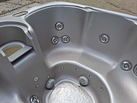 Max spa jacuzzi en buitenspa - afbeelding 18 van  32