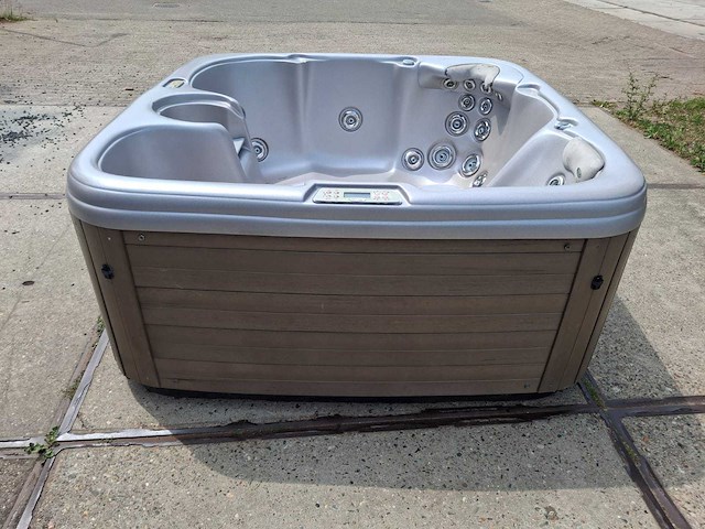 Max spa jacuzzi en buitenspa - afbeelding 26 van  32