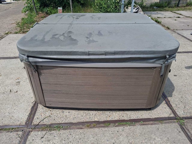 Max spa jacuzzi en buitenspa - afbeelding 23 van  32