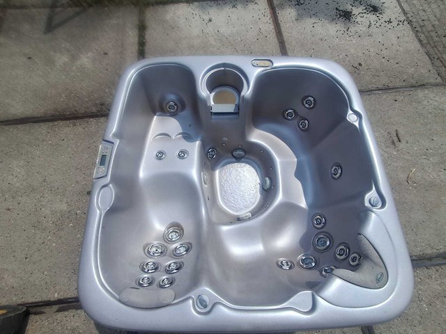 Max spa jacuzzi en buitenspa - afbeelding 27 van  32