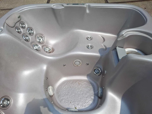 Max spa jacuzzi en buitenspa - afbeelding 9 van  32