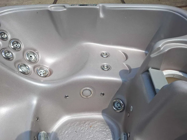 Max spa jacuzzi en buitenspa - afbeelding 11 van  32