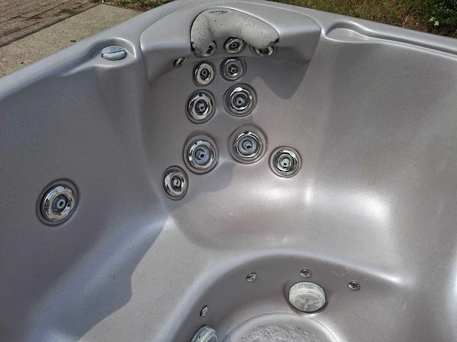 Max spa jacuzzi en buitenspa - afbeelding 17 van  32