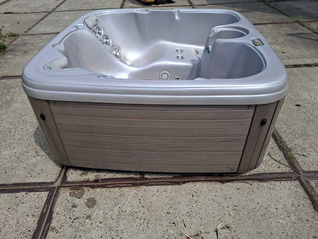 Max spa jacuzzi en buitenspa - afbeelding 19 van  32