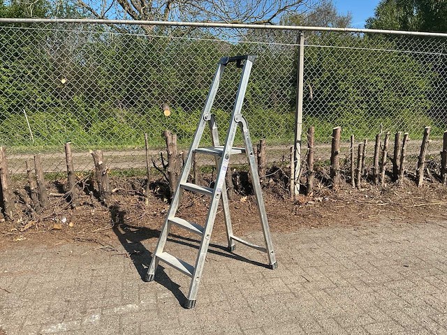 Maxall bht4 trap - 4 treden - afbeelding 1 van  3