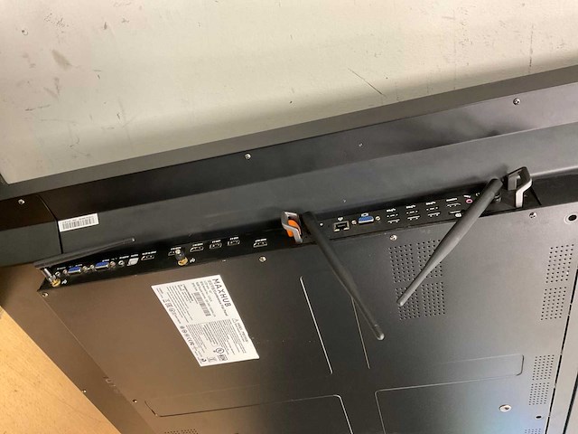 Maxhub (c65ca), core(tm) i7-6700, 16 gb ram, 256 gb ssd, nvidia (geforce gt 730) 1gb conference flat panel monitor - afbeelding 6 van  6