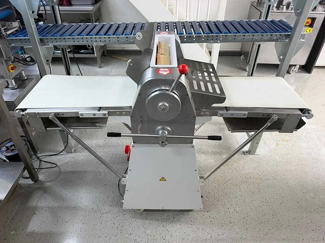 Maxima - 2022 - mflds380 - deeguitrolmachine - afbeelding 1 van  13